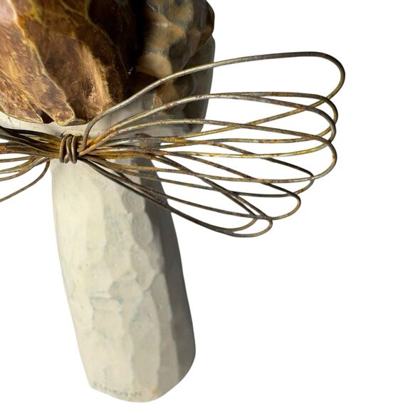 Willow Tree Angel of Friendship (26011) Angel Holding Puppy - Picture 13 of 16